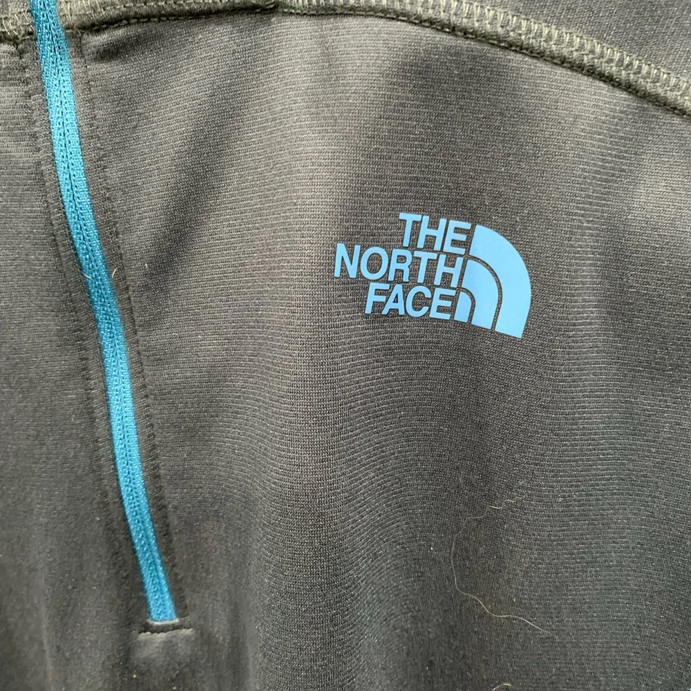 The North Face jacket for men.  Size XL.  Long sleeves, blue, 1/3 zipper, used - Picture 2 of 6